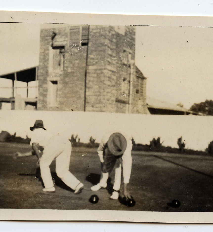 Hanlon Bowls next to old Resches brewery 1926-1930.jpg